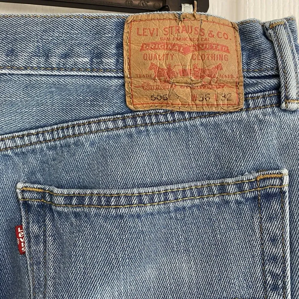 Levi's 505 Jeans Men's 36x32 Blue Straight Leg Denim Light Wash